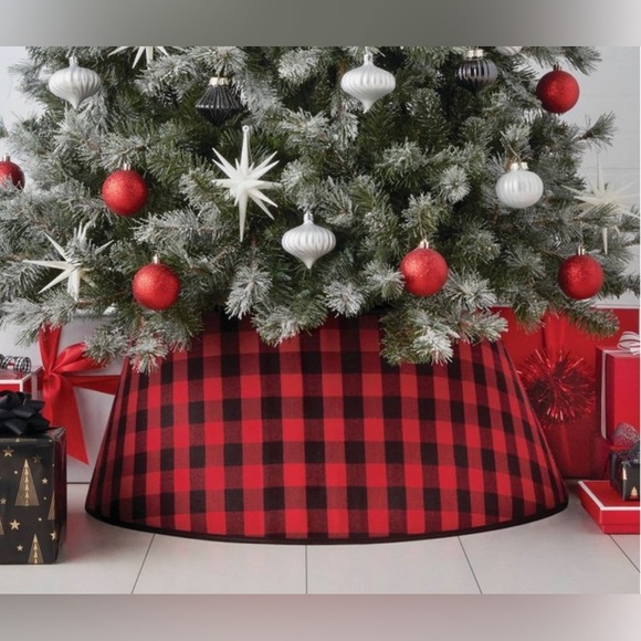 Wondershop Other - NWT 25" Roll-Up Buffalo Check Fabric Christmas Tree Collar Red/Black Wondershop